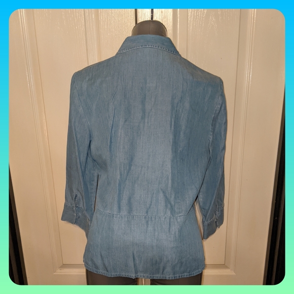 5/$25 colored denim top button-up soft and comfortable unworn size 8 - Picture 5 of 7